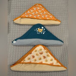 Kids Hooded Towels with Bear Design - Orange and Blue